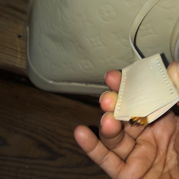 Nice lv bag cream - Picture 2 of 7